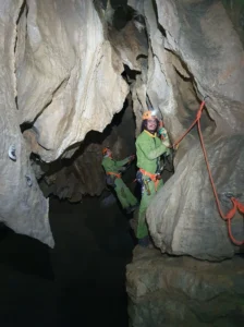 Speleologie sportive a la grotte de la Resurrection a Agnielles 224x300