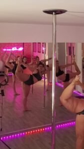 90df3ca0 2d8d 4ee5 9ebb 510b9ab7190c 169x300