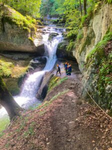 37B33A77 CEE7 4061 AF5A 11CE7EEBF3AE 2 scaled 1 225x300