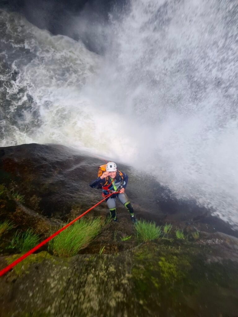 afecd120 deb9 496f 96d2 d59e7382f3b6 768x1024