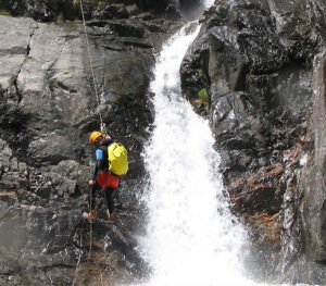 canyoning av 1 300x263
