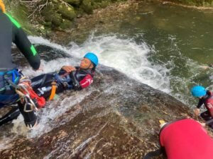 canyoning dans le jura 300x225