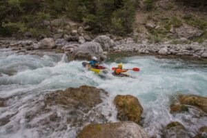 kayak double tandem guil queyras scaled 1 300x200