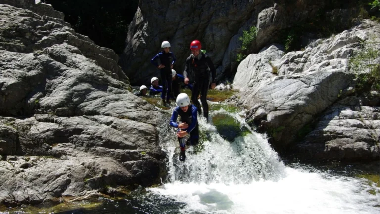 canyoning en famille en ardeche azero 12 1673973709 1 768x432