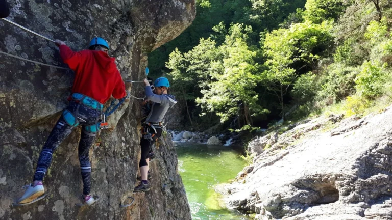 via ferrata du pont du diable en ardeche avec pont de singe 84 1678786999 768x432