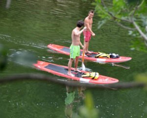 Bureau Des Moniteurs Sainte Enimie   stand up paddle 6 768x614 1 300x240