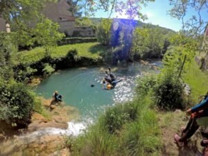 BureauDesMoniteursRodez CanyonSallesLaSource notag 31 768x576 1 300x225