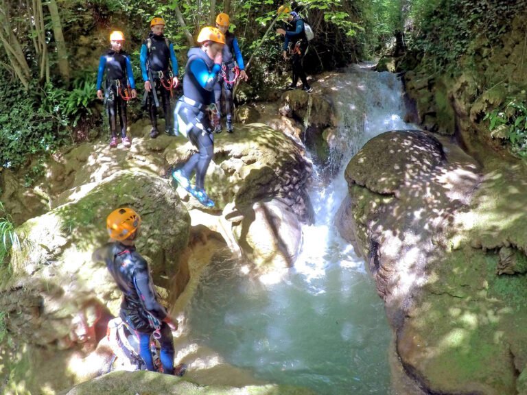 BureauDesMoniteursRodez CanyonSallesLaSource notag 8 copie2 768x576 1 1