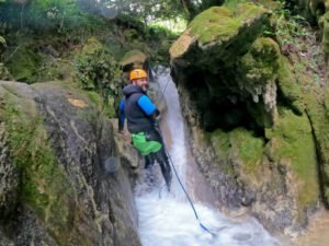 BureauDesMoniteursRodez CanyonSallesLaSource notag 8 copie456 768x576 1 300x225
