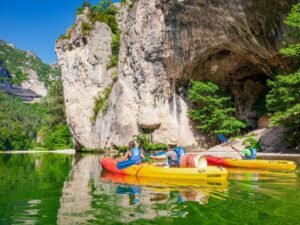 BureauDesMoniteurs SourceDuTarn Canoe 5 768x576 1 2 300x225