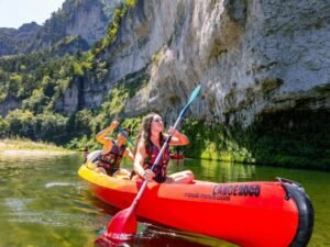 BureauDesMoniteurs SourceDuTarn Canoe 9 768x576 1 3 300x225