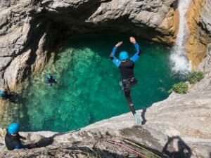 barbaira canyoning lespirogues 2 300x225
