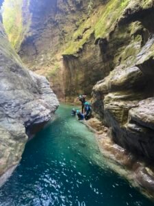 canyon journee sportif alpes maritimes 768x1024 1 1 225x300