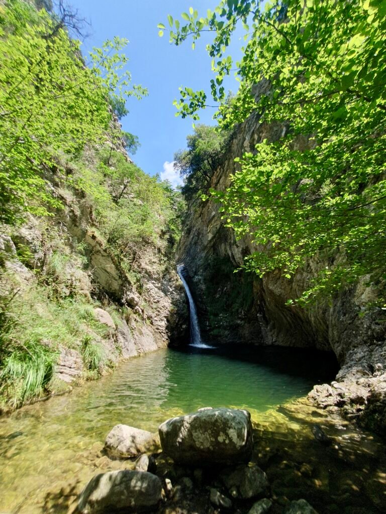 canyoning canyon la bollene cascade 768x1024