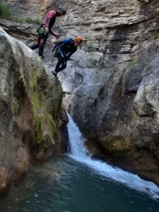 canyonning saut cascade Rabou 225x300