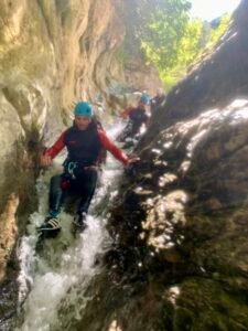 descente toboggan aquatique canyon bollene 225x300