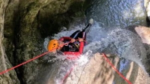 tous les canyons canyon vertaco 768x432 1 300x169
