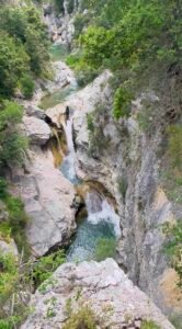 vue aerienne canyon gours du ray 166x300