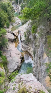 vue aerienne canyon gours du ray 568x1024 1 166x300