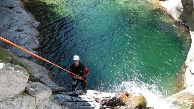 canyoning en ardeche dans les gorges de la borne 14 1610719544 1 768x432