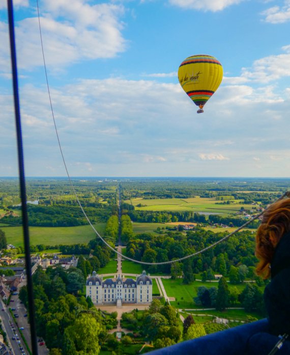 Cheverny retouche.jpg 570x696 1 1